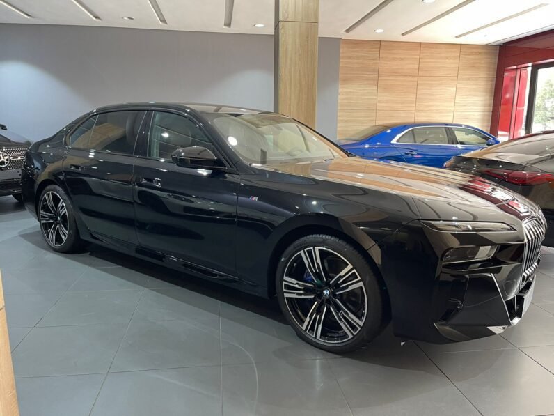 BMW SERIE 7 740D 2024