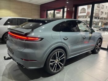 Porsche Cayenne Hybride 2025