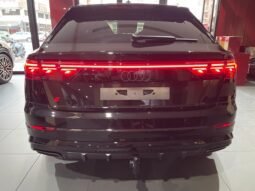 AUDI Q8 S LINE 2025