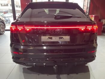 AUDI Q8 S LINE 2025