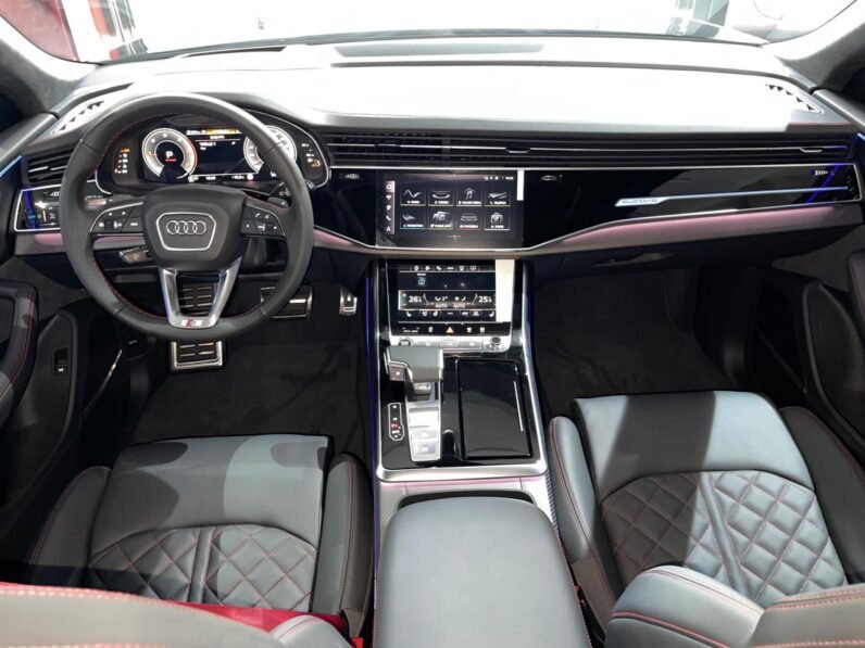 AUDI Q8 S LINE 2025