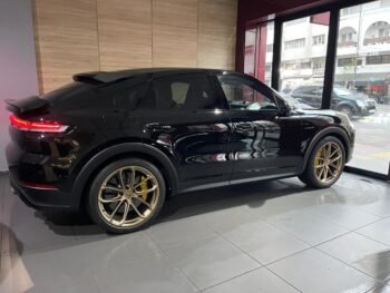 Porsche Cayenne Turbo E-Hybrid 2025