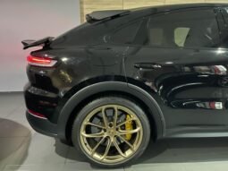 Porsche Cayenne Turbo E-Hybrid 2025