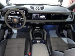 Porsche Cayenne Turbo E-Hybrid 2025