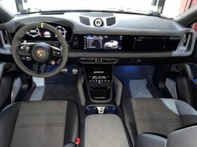 Porsche Cayenne Turbo E-Hybrid 2025