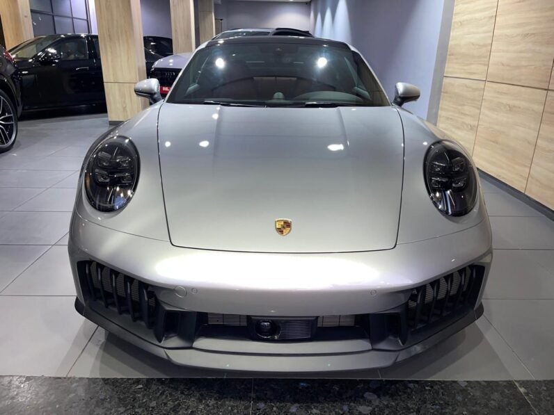 Porsche 911 Carrera 4GTS 2025