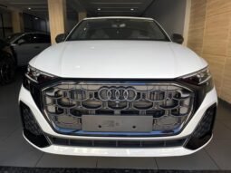 Audi Q8 S-Line 2025