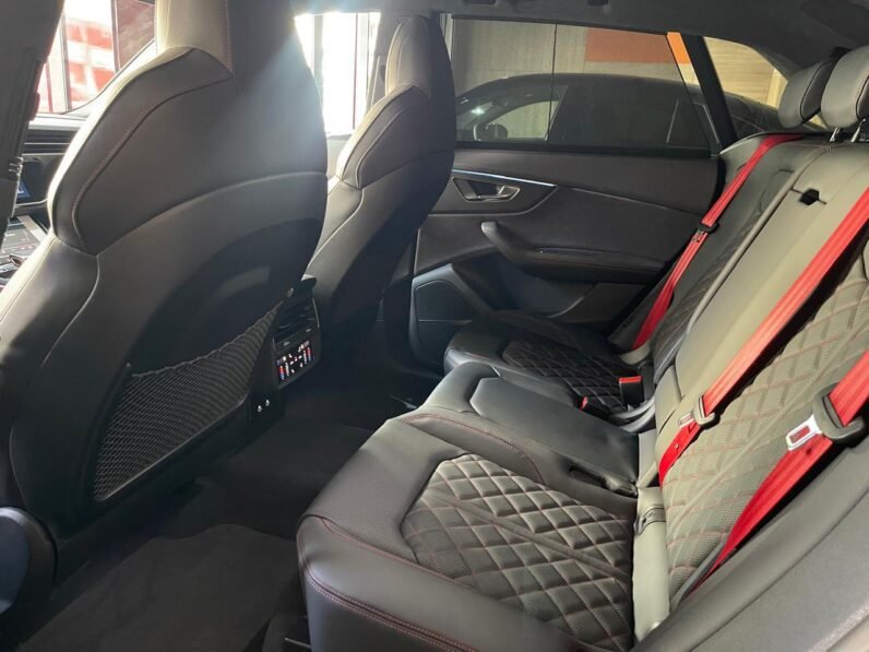 Audi SQ8 2025