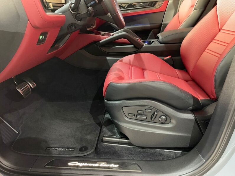 Porsche Cayenne Turbo GT 2024