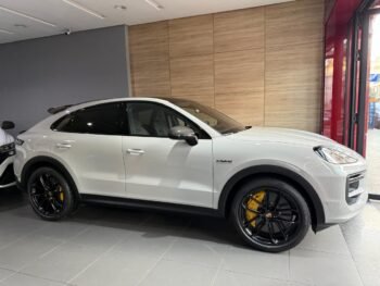 Porsche Cayenne Turbo Pack GT 2025