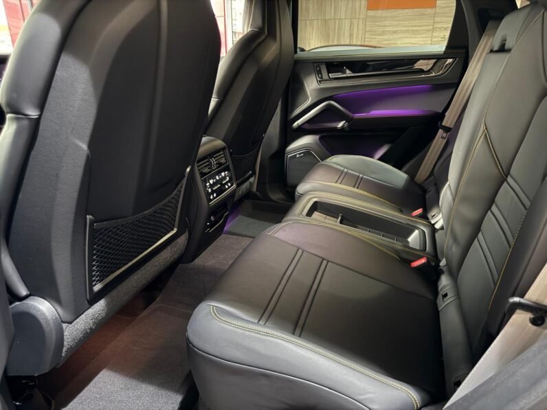 Porsche Cayenne Turbo Pack GT 2025