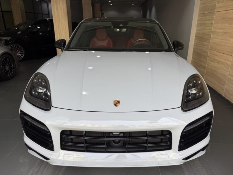 Porsche Cayenne 2021