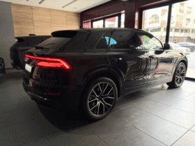 Audi Q8 S-Line 2019