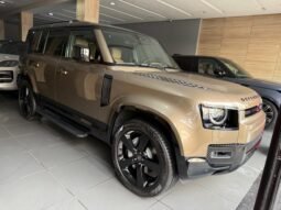 Land Rover Defender 2025