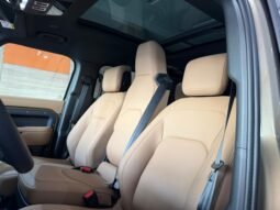 Land Rover Defender 2025