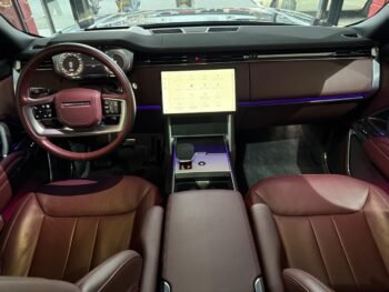 LR Range Rover Vogue 2025