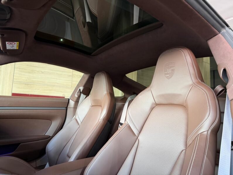 Porsche 911 Carrera S 2023