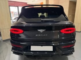 BENTLEY BENTAYGA HYBRIDE 2026